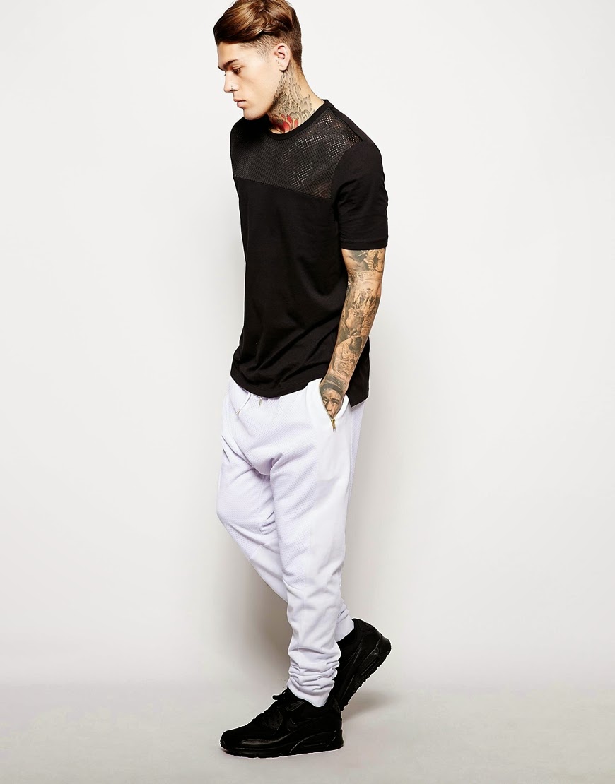 Homem com calça deals branca